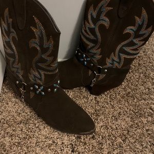 Ladies Chocolate Suede Cowboy Boots size 8M